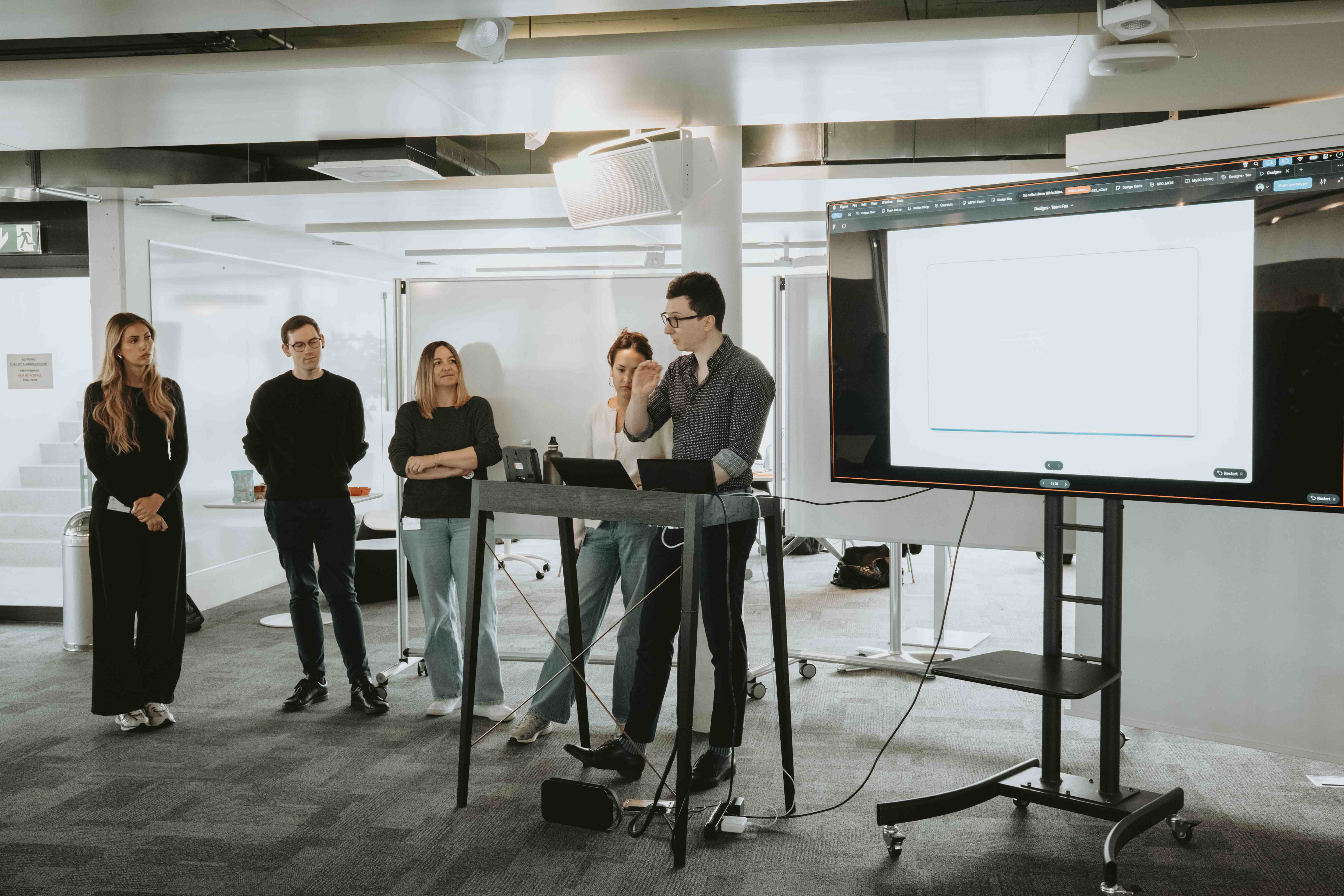 image of robin talking